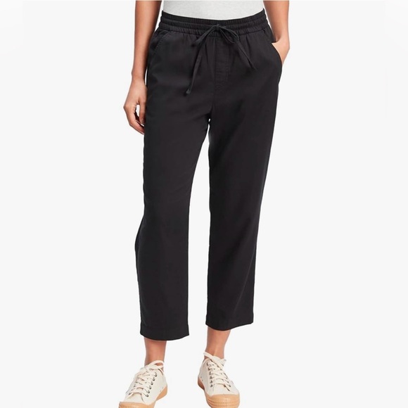 NWT Gap Women’s Pull On Pants Black Size Medium - Picture 1 of 7